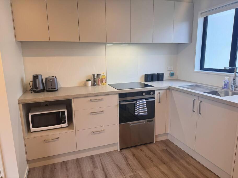 Cbd Luxury Parkside Living 2 Bedroom With Parking Christchurch Exterior photo
